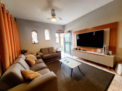 Casa com 2 Quartos à venda, 142m² no Magalhães Bastos, Rio de Janeiro
