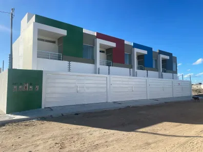 Sobrado com 3 Quartos à venda, 107m² no Jatobá, Petrolina