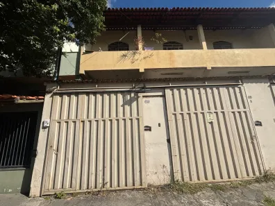 Casa com 2 Quartos para alugar, 94m² no Ingá, Betim
