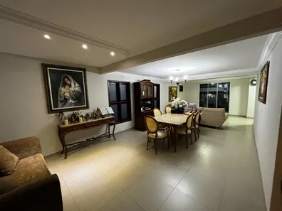 Casa de Condomínio com 3 Quartos à venda, 360m² no Loteamento Portal do Sol I, Goiânia