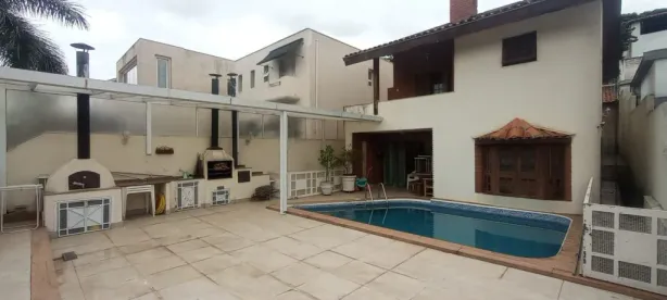 Casa com 3 Quartos à venda, 330m² no Jardim Leonor, São Paulo