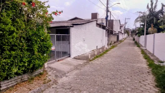 Casa com 1 Quarto à venda, 36m² no Tapera da Base, Florianópolis