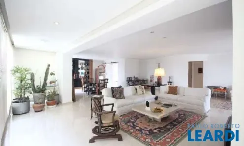 Apartamento com 4 Quartos à venda, 317m² no Santa Cecília, São Paulo