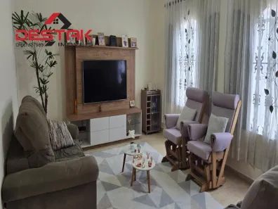 Casa com 3 Quartos à venda, 325m² no Vila Josefina, Jundiaí