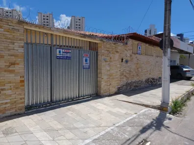 Casa com 4 Quartos à venda, 251m² no Barro Vermelho, Natal