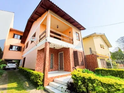 Casa com 3 Quartos para alugar, 220m² no Cavalhada, Porto Alegre