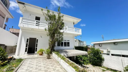 Casa com 4 Quartos à venda, 320m² no Coqueiros, Florianópolis