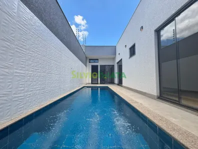 Casa com 3 Quartos à venda, 189m² no Zona 05, Maringá