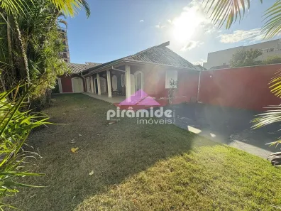 Casa com 4 Quartos à venda, 354m² no Martim de Sá, Caraguatatuba