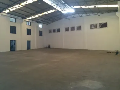 Galpão/Depósito/Armazém para alugar, 870m² no Olaria, Rio de Janeiro