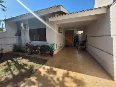 Casa com 3 Quartos à venda, 101m² no Jardim Diamante, Maringá