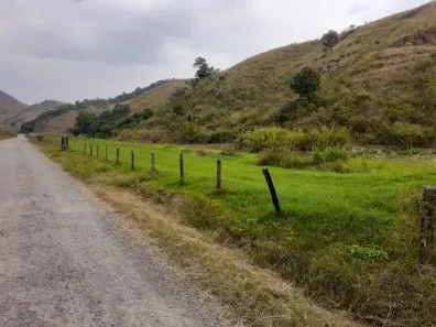 Lote/Terreno à venda, 330000m² no Santa Cruz, Rio de Janeiro