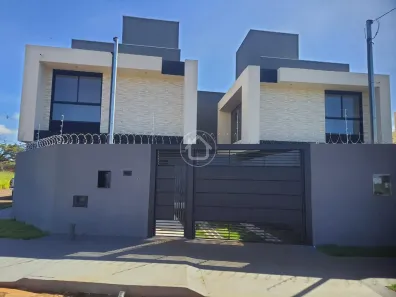Sobrado com 3 Quartos à venda, 127m² no Residencial Maria Neves, Campo Grande