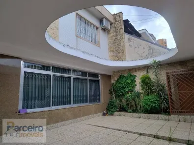 Sobrado com 4 Quartos para alugar, 280m² no Vila Carrão, São Paulo