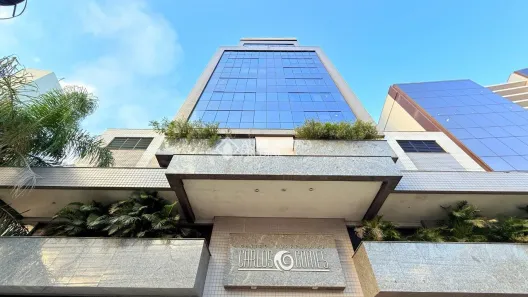 Sala Comercial à venda, 66m² no Três Figueiras, Porto Alegre