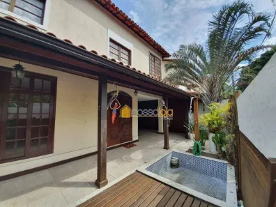 Casa de Condomínio com 4 Quartos à venda, 180m² no São Francisco, Niterói