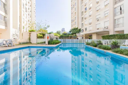 Apartamento com 2 Quartos à venda, 63m² no Passo da Areia, Porto Alegre