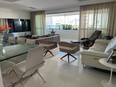 Apartamento com 4 Quartos à venda, 192m² no Graças, Recife