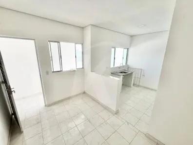Casa com 1 Quarto para alugar, 35m² no Jardim Primavera (Zona Norte), São Paulo