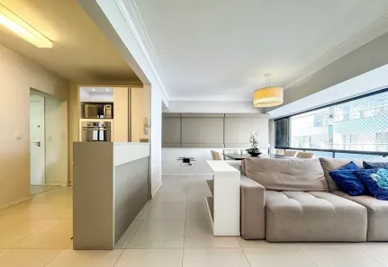 Apartamento com 3 Quartos para alugar, 110m² no Centro, Balneário Camboriú