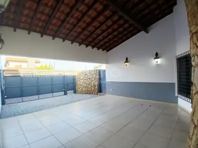 Casa com 4 Quartos para alugar, 350m² no Parque Jardim Europa, Bauru