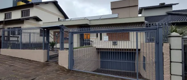 Casa com 4 Quartos à venda, 365m² no Petrópolis, Caxias do Sul