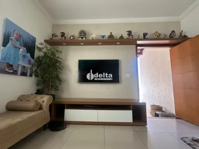 Casa com 3 Quartos à venda, 150m² no Jardim Brasília, Uberlândia