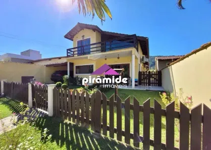Casa de Condomínio com 3 Quartos à venda, 237m² no Tabatinga, Caraguatatuba