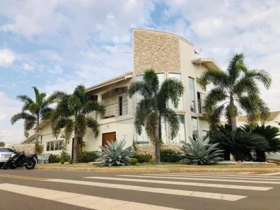 Sobrado com 3 Quartos à venda, 300m² no Parque Brasil 500, Paulínia