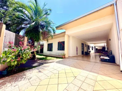 Casa com 4 Quartos à venda, 265m² no Jardim Shangri-la A, Londrina
