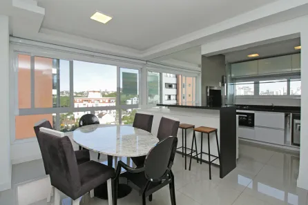 Apartamento com 2 Quartos para alugar, 79m² no Passo da Areia, Porto Alegre