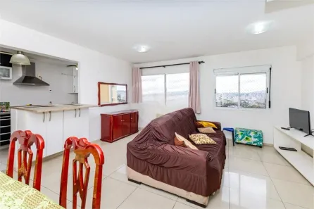 Apartamento com 2 Quartos para alugar, 66m² no Partenon, Porto Alegre