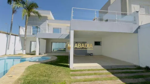 Casa com 3 Quartos à venda, 300m² no Santa Cecília, Paulínia