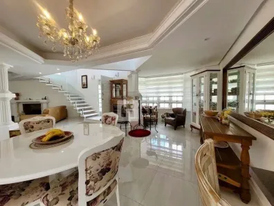Casa com 4 Quartos para alugar, 605m² no Centro, Florianópolis