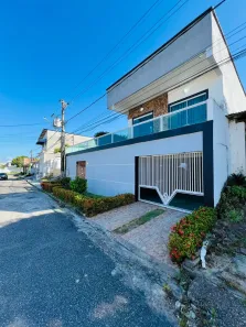 Casa com 3 Quartos à venda, 231m² no Japiim, Manaus