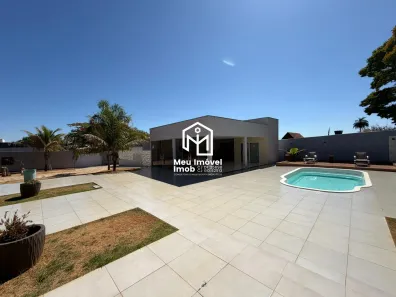 Casa com 7 Quartos à venda, 700m² no Região dos Lagos, Brasília
