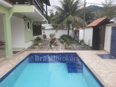Casa de Condomínio com 4 Quartos à venda, 350m² no Taquara, Rio de Janeiro