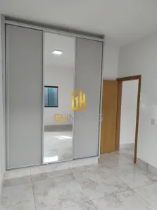 Sobrado com 4 Quartos à venda, 307m² no Jardins Parma, Senador Canedo