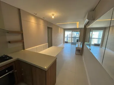 Apartamento com 2 Quartos à venda, 74m² no Centro, Florianópolis