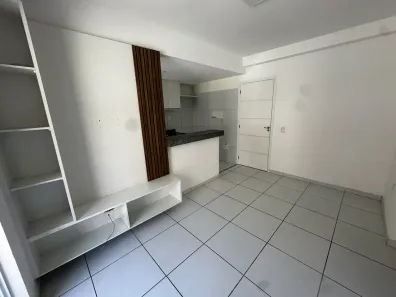 Apartamento com 2 Quartos para alugar, 48m² no Centro, Eusébio