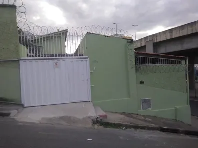 Casa com 2 Quartos para alugar, 85m² no Colégio Batista, Belo Horizonte