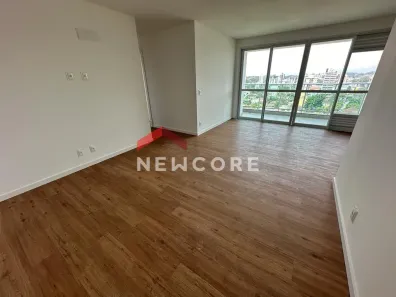 Apartamento com 2 Quartos à venda, 77m² no Centro, Joinville