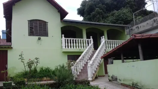 Casa com 3 Quartos à venda, 200m² no Camargos, Belo Horizonte