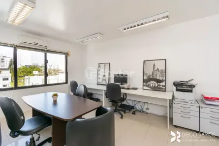 Sala Comercial à venda, 51m² no Floresta, Porto Alegre