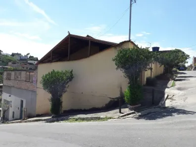 Casa com 2 Quartos à venda, 357m² no Santa Clara, Vespasiano