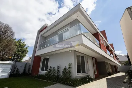 Sobrado com 3 Quartos à venda, 172m² no Boa Vista, Curitiba