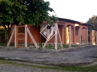Casa com 3 Quartos para alugar, 120m² no Malinsky, Arroio do Sal
