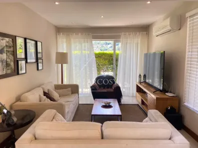 Casa de Condomínio com 3 Quartos à venda, 160m² no Nogueira, Petrópolis