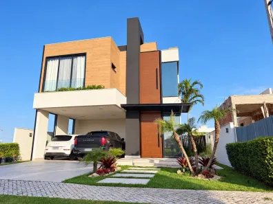 Casa de Condomínio com 4 Quartos à venda, 325m² no Ogiva, Cabo Frio