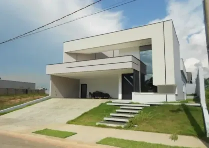 Casa com 3 Quartos à venda, 241m² no Triângulo, Porto Velho